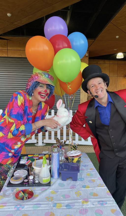Magic Show & Giltter Tattos / Face Painting